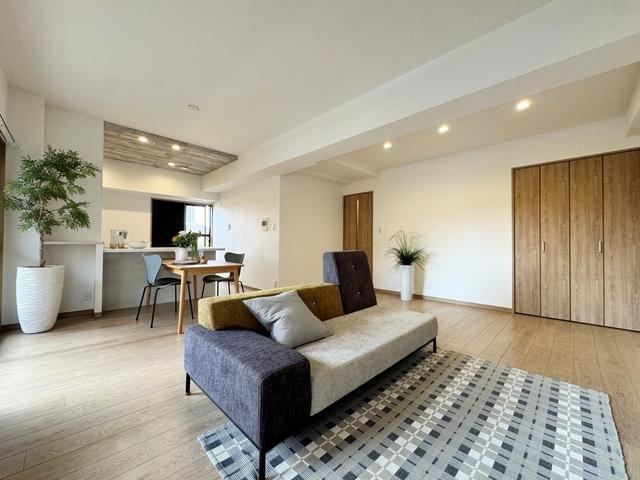 2LDK+S apartment in Anjo, Aichi - Photo 1