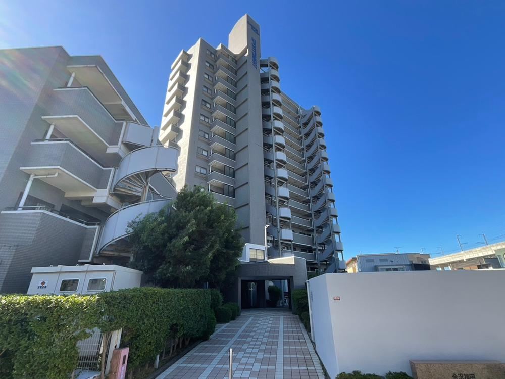 3LDK apartment in Kanazawa, Ishikawa - Photo 1