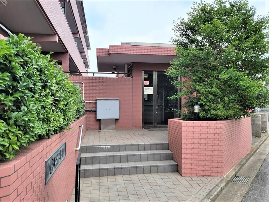 2LDK+S apartment in Kashiwa, Chiba - Photo 1