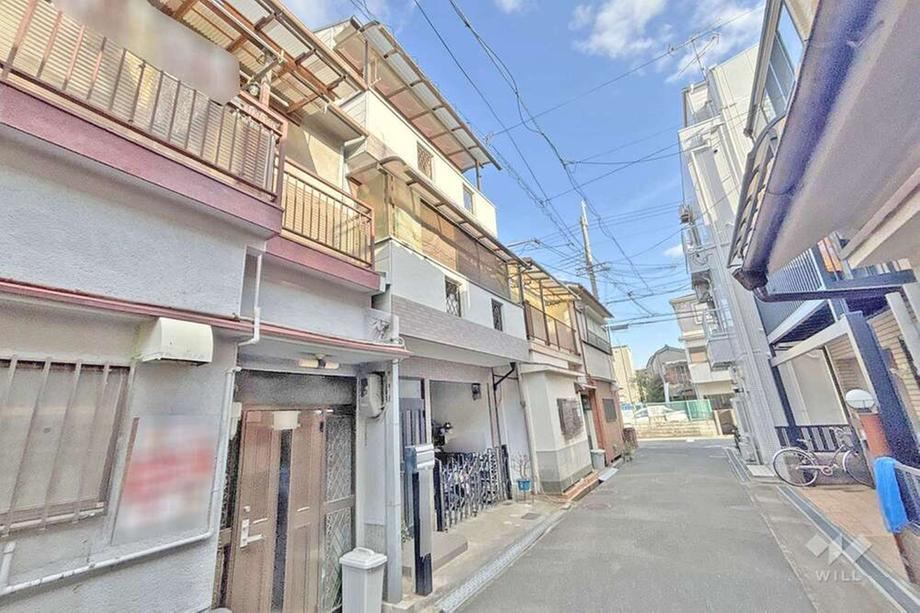 3DK house in Settsu, Osaka - Photo 1
