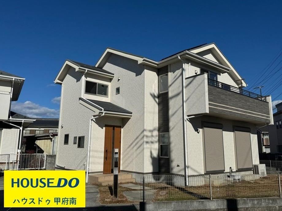 4LDK house in Kai, Yamanashi - Photo 1