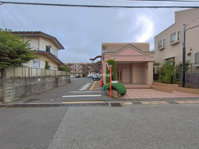 3LDK apartment in Wakaba Ward, Chiba - Photo 1