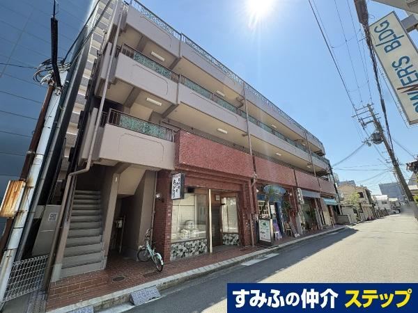 4LDK apartment in Akashi, Hyogo - Photo 1