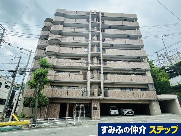 3LDK apartment in Nagata Ward, Kobe, Hyogo - Photo 1