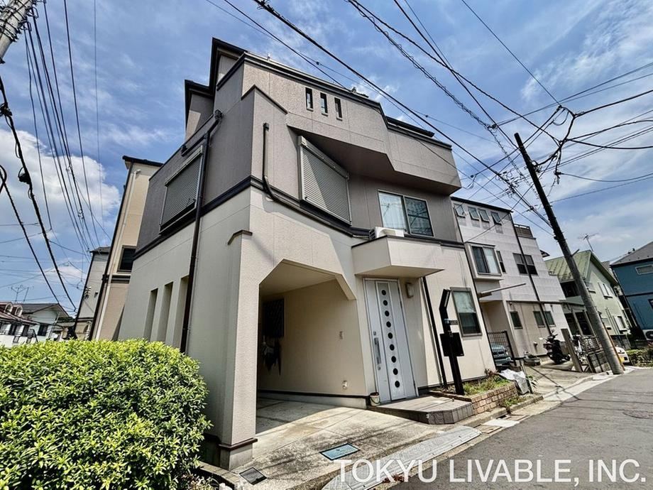 4LDK house in Itabashi Ward, Tokyo - Photo 1