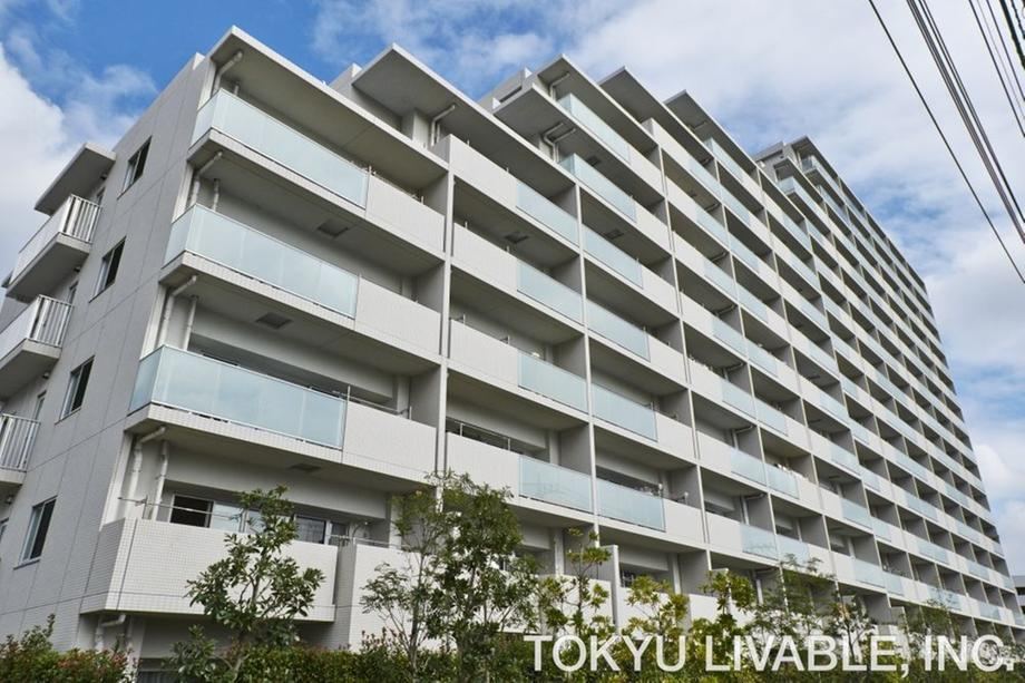 4LDK apartment in Hachioji, Tokyo - Photo 1