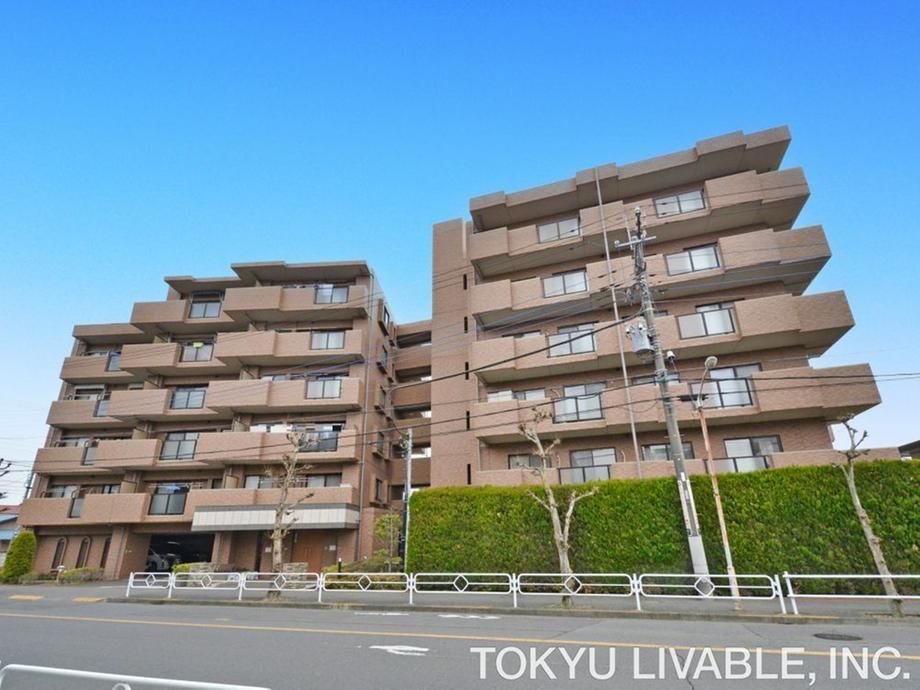 4LDK apartment in Tachikawa, Tokyo - Photo 1
