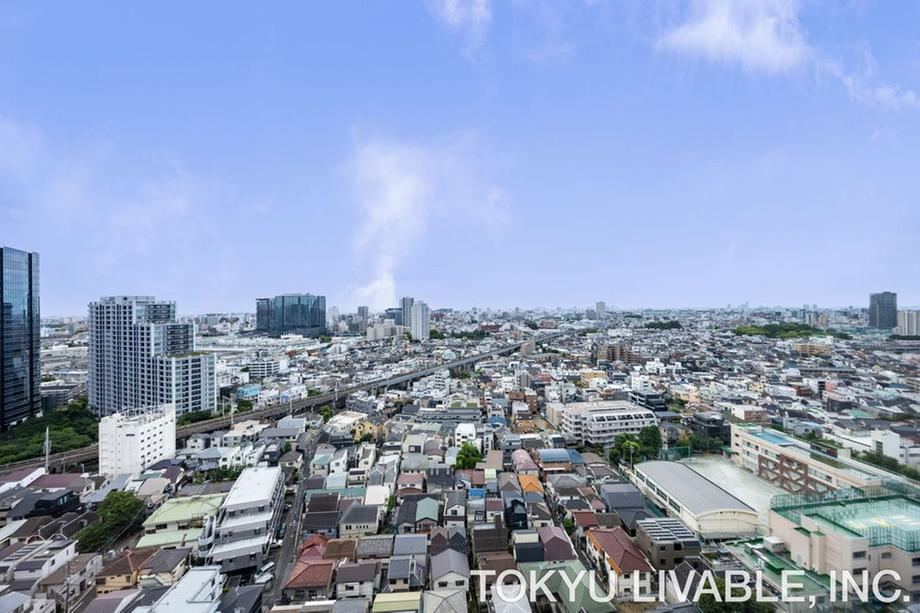 3LDK apartment in Shinagawa Ward, Tokyo - Photo 1