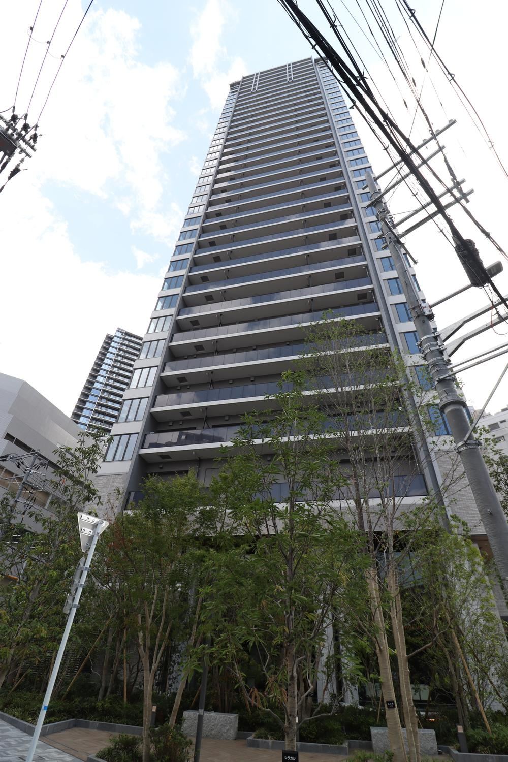 2LDK apartment in Kita Ward, Osaka - Photo 1