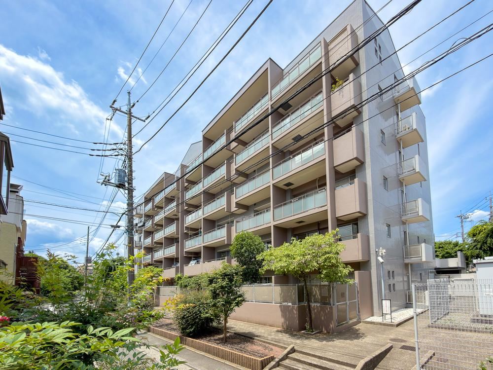 3LDK apartment in Midori Ward, Yokohama, Kanagawa - Photo 1