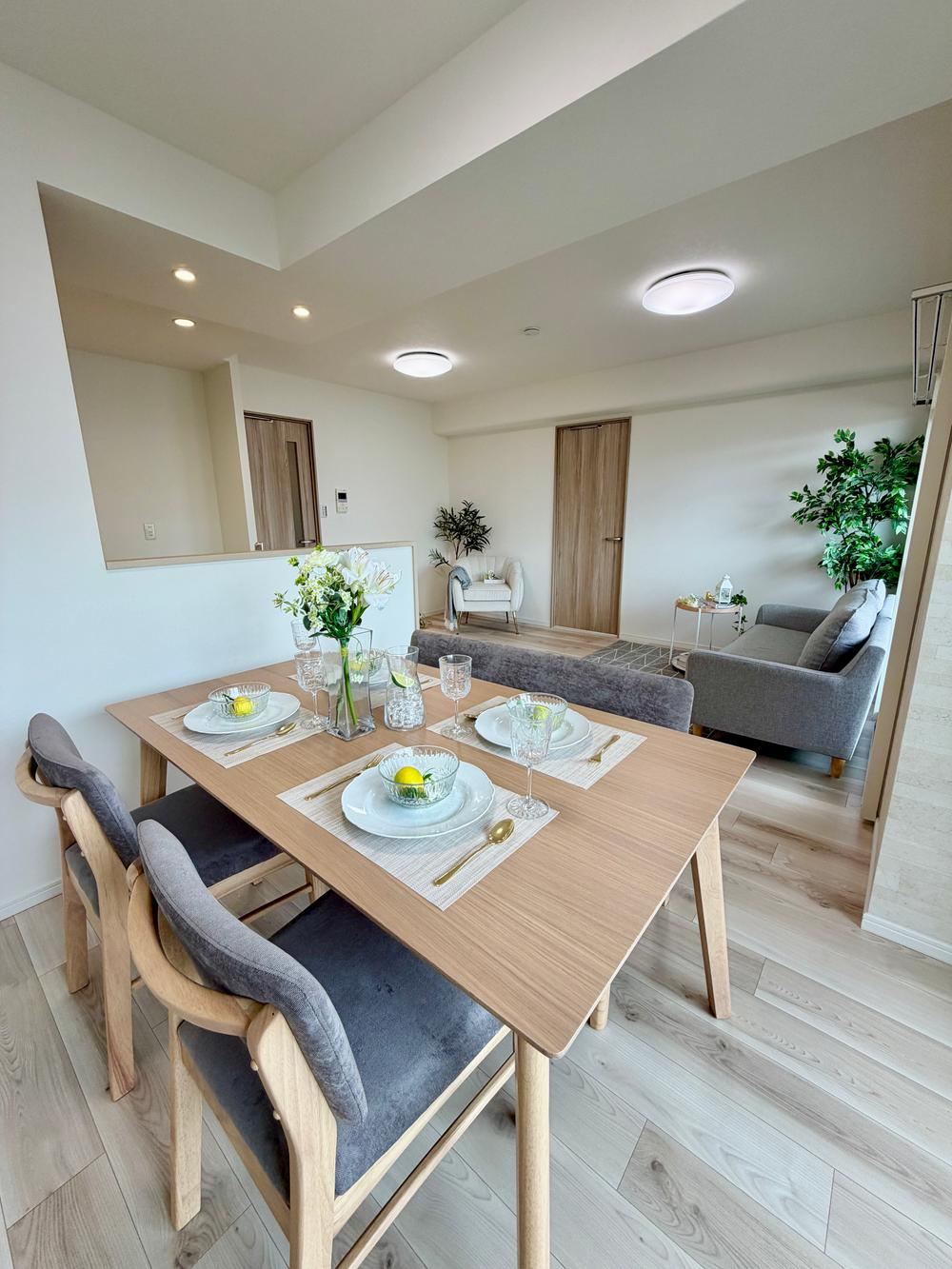 2LDK apartment in Higashinada Ward, Kobe, Hyogo - Photo 1