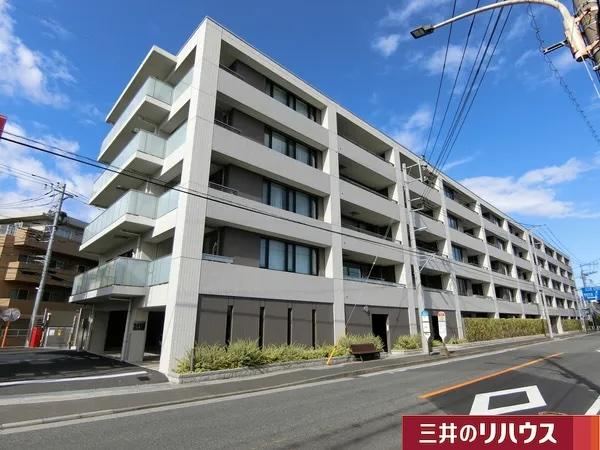 3LDK apartment in Saiwai Ward, Kawasaki, Kanagawa - Photo 1