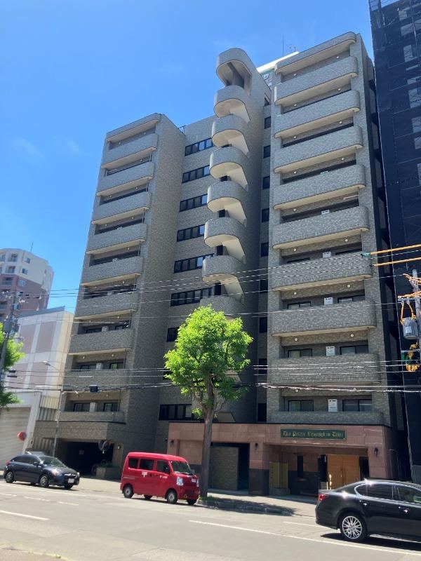 3LDK apartment in Chuo Ward, Sapporo, Hokkaido - Photo 1