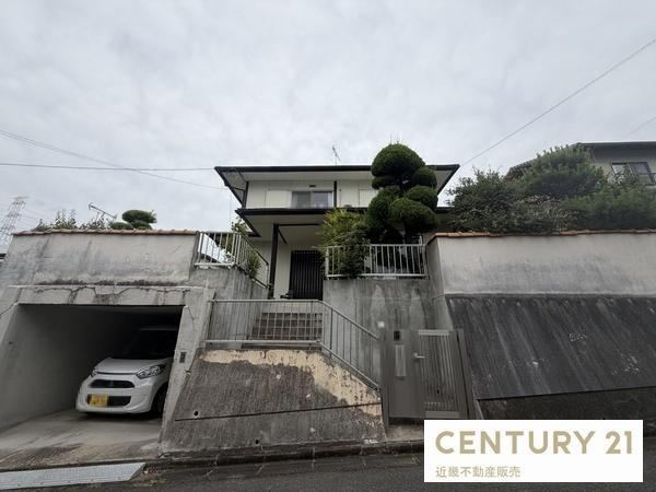 4LDK house in Kashiba, Nara - Photo 1