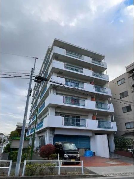2LDK apartment in Itabashi Ward, Tokyo - Photo 1