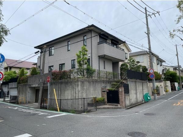 5LDK+S house in Nishinomiya, Hyogo - Photo 1
