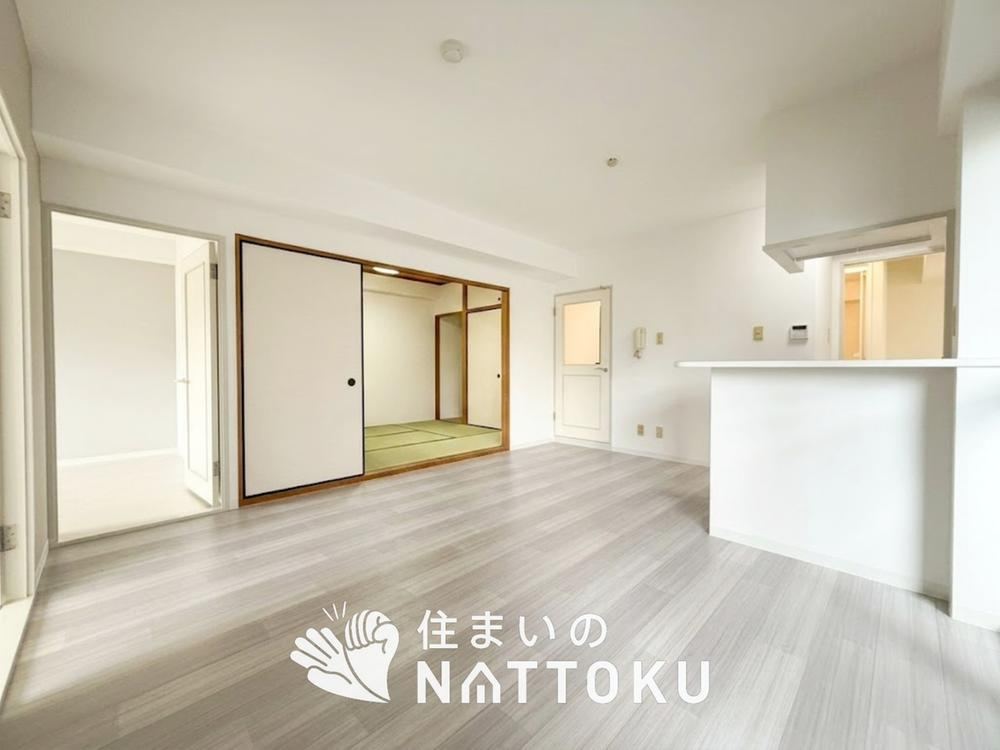 3LDK+S apartment in Hirakata, Osaka - Photo 1