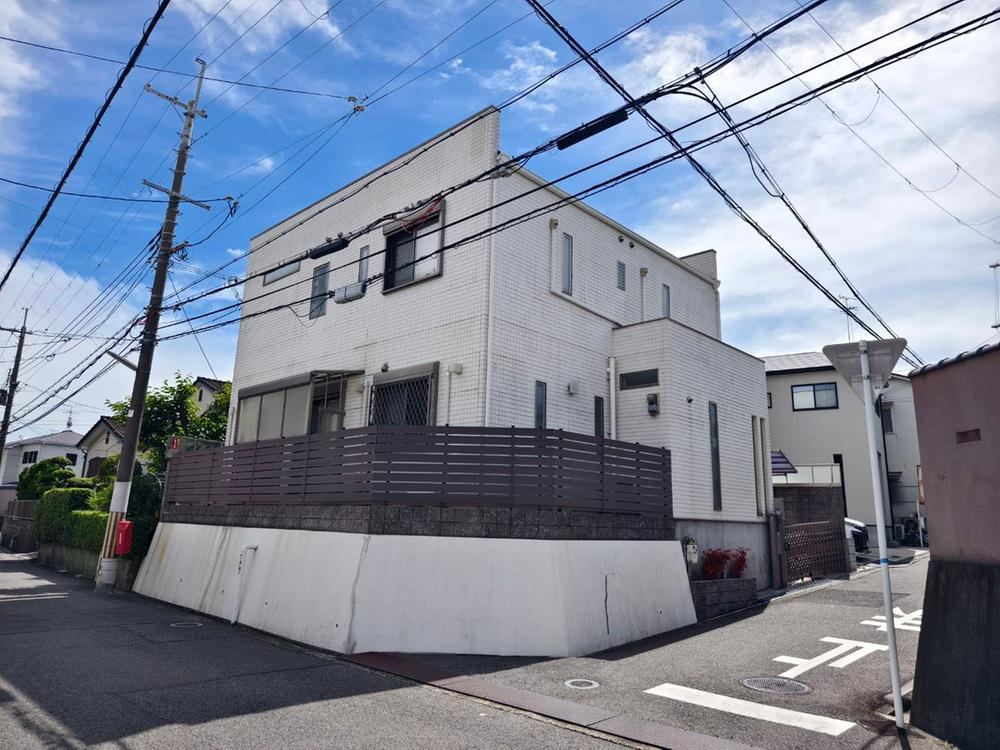 5LDK house in Habikino, Osaka - Photo 1