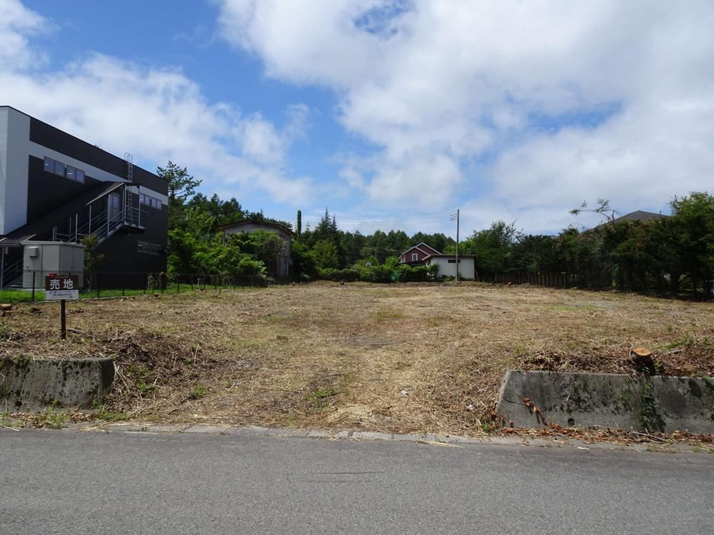 1811 m² land in Yamanakako, Minamitsuru District, Yamanashi - Photo 1