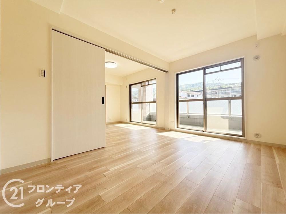 4LDK apartment in Ikoma, Nara - Photo 1
