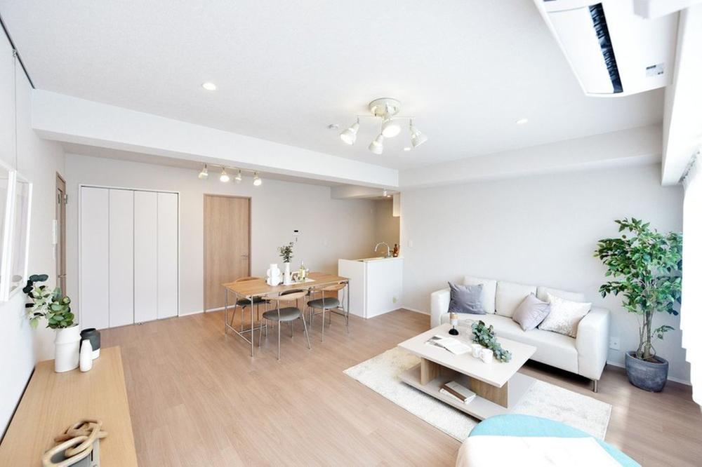 4LDK apartment in Nishinomiya, Hyogo - Photo 1