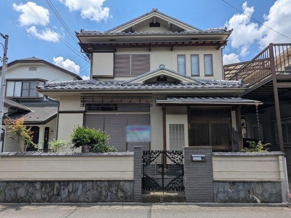5LDK house in Otsu, Shiga - Photo 1