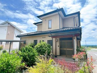 3LDK+S house in Nishishirakawa District