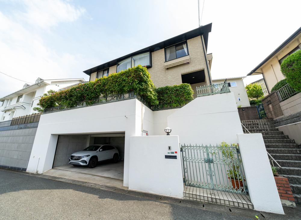 5LDK house in Nishi Ward, Fukuoka - Photo 1