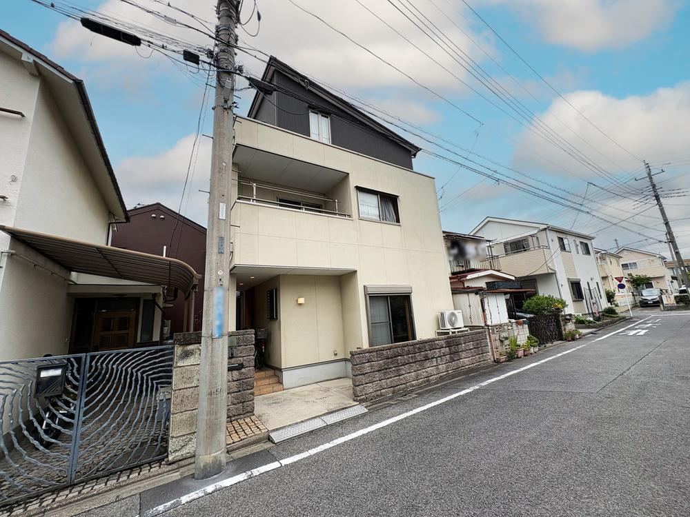 3LDK+S house in Yashio, Saitama - Photo 1