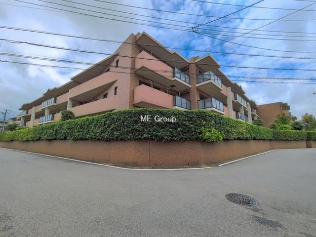 4LDK apartment in Yachiyo, Chiba - Photo 1