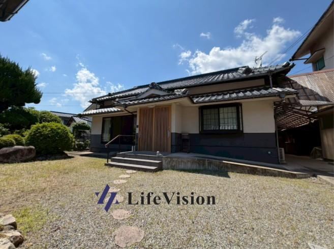 3LDK+2S house in Mihara, Hiroshima - Photo 1