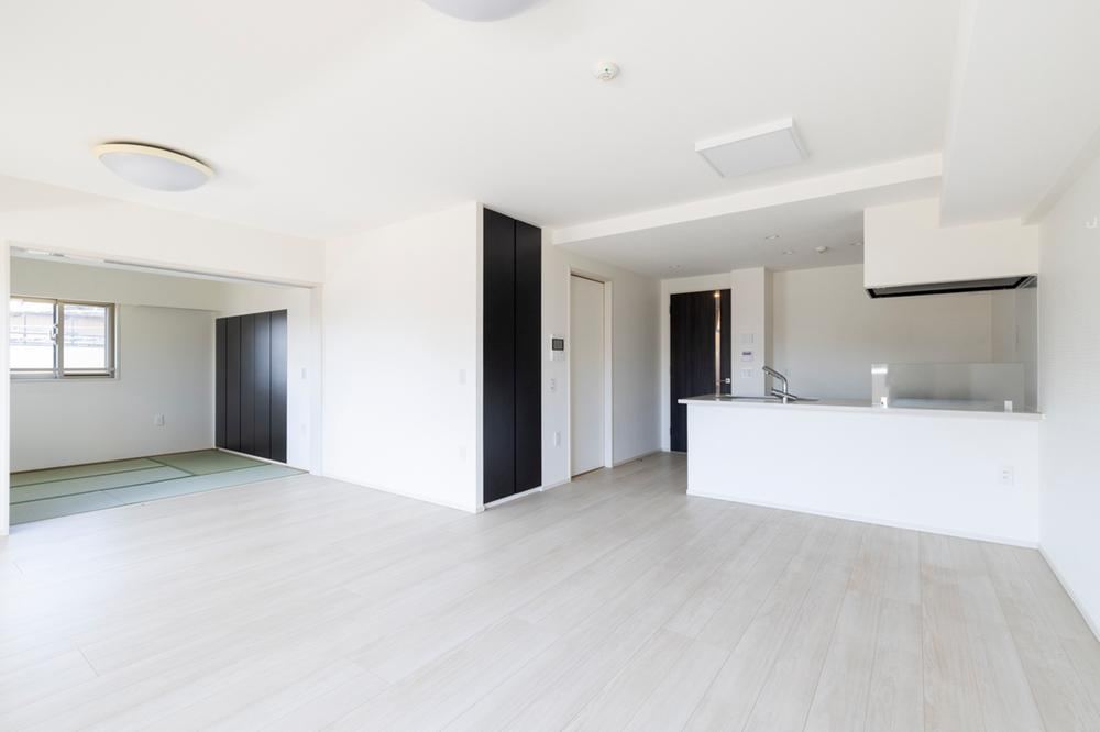 3LDK apartment in Midori Ward, Yokohama, Kanagawa - Photo 1