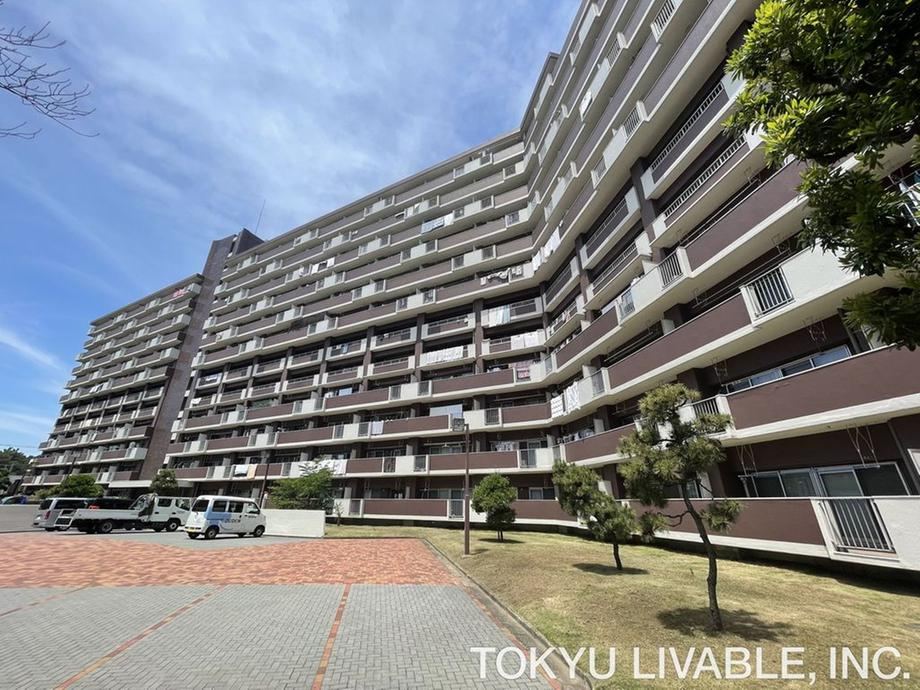 2DK apartment in Mihama Ward, Chiba - Photo 1