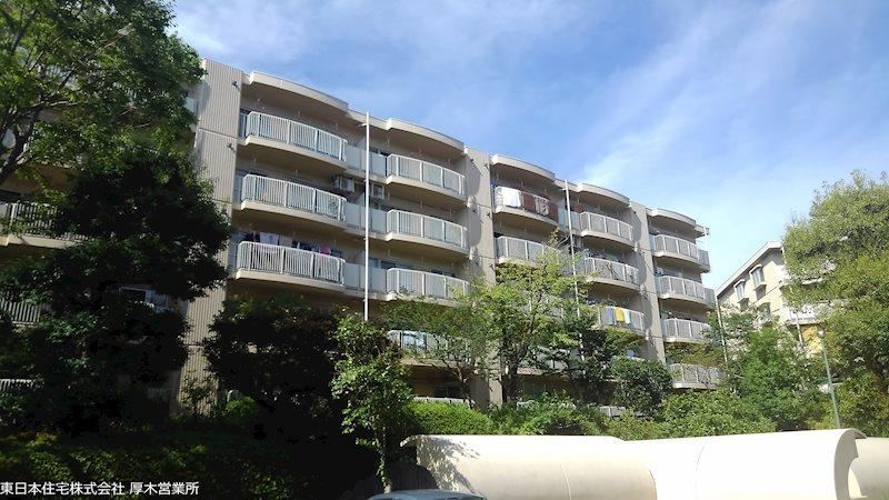 4LDK apartment in Hadano, Kanagawa - Photo 1
