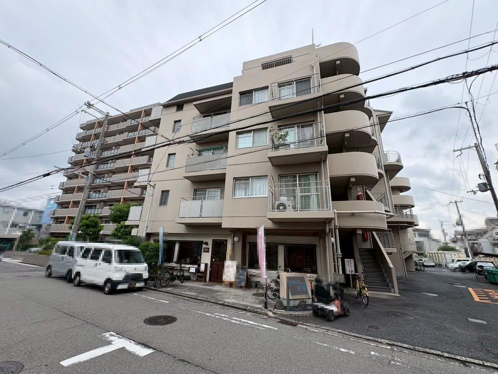 3DK apartment in Sakai Ward, Sakai, Osaka - Photo 1