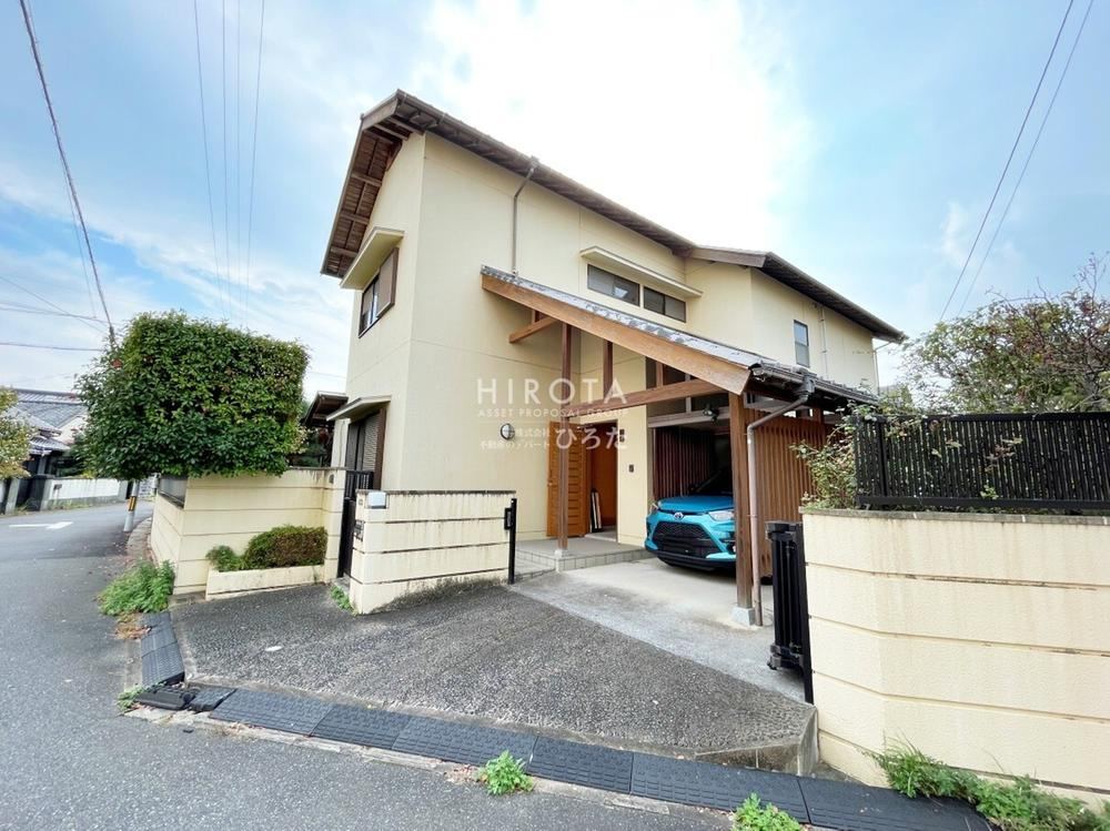 4LDK house in Yukuhashi, Fukuoka - Photo 1