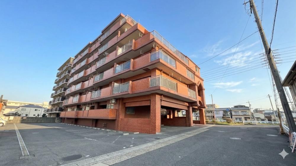 3LDK apartment in Kita Ward, Nagoya, Aichi - Photo 1