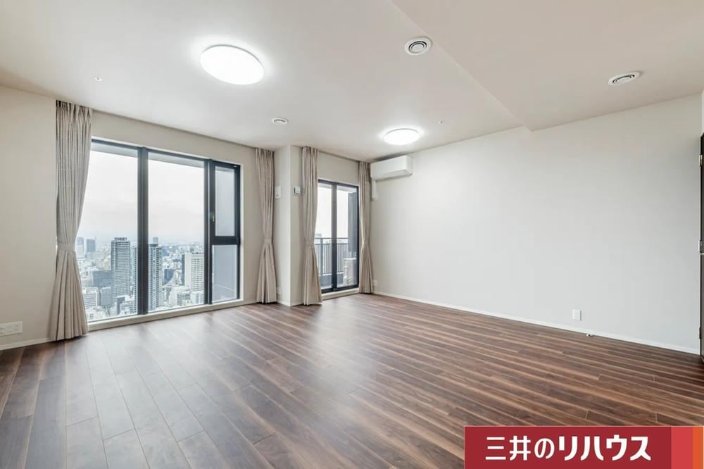 2LDK apartment in Chuo Ward, Osaka - Photo 1