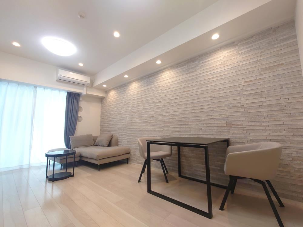 2LDK apartment in Ota Ward, Tokyo - Photo 1