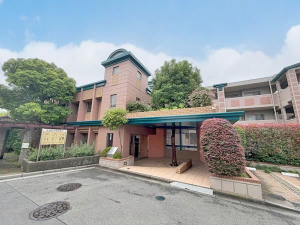 3LDK apartment in Asaka, Saitama - Photo 1