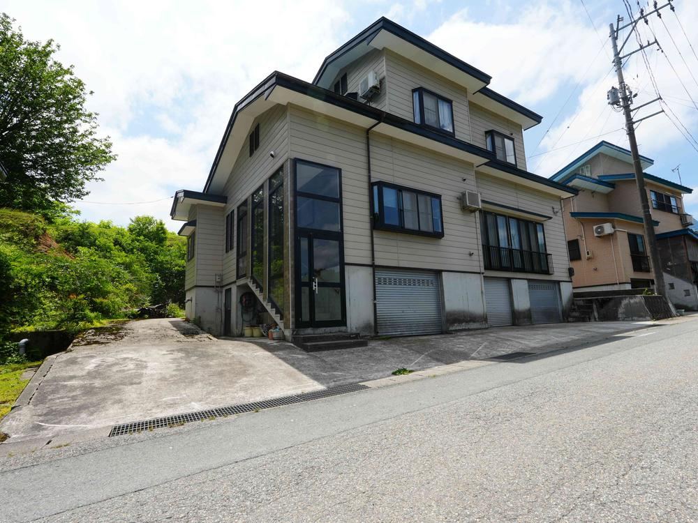 6DK+S house in Tozawa, Mogami District, Yamagata - Photo 1