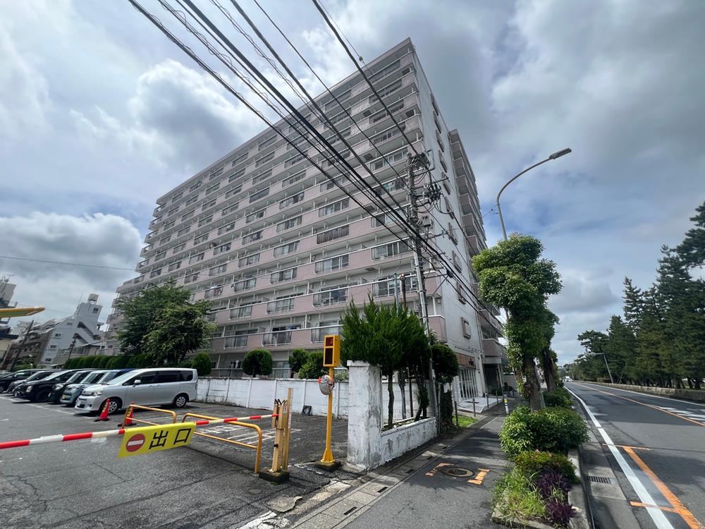 3LDK apartment in Soka, Saitama - Photo 1