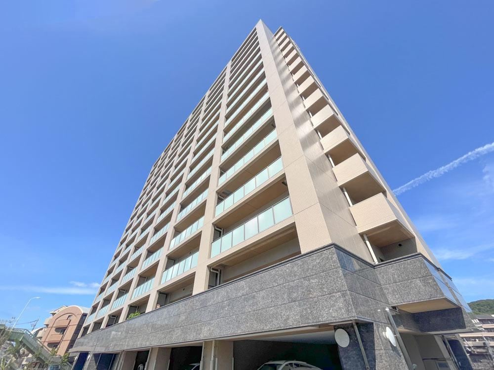 3LDK apartment in Kita Ward, Okayama - Photo 1