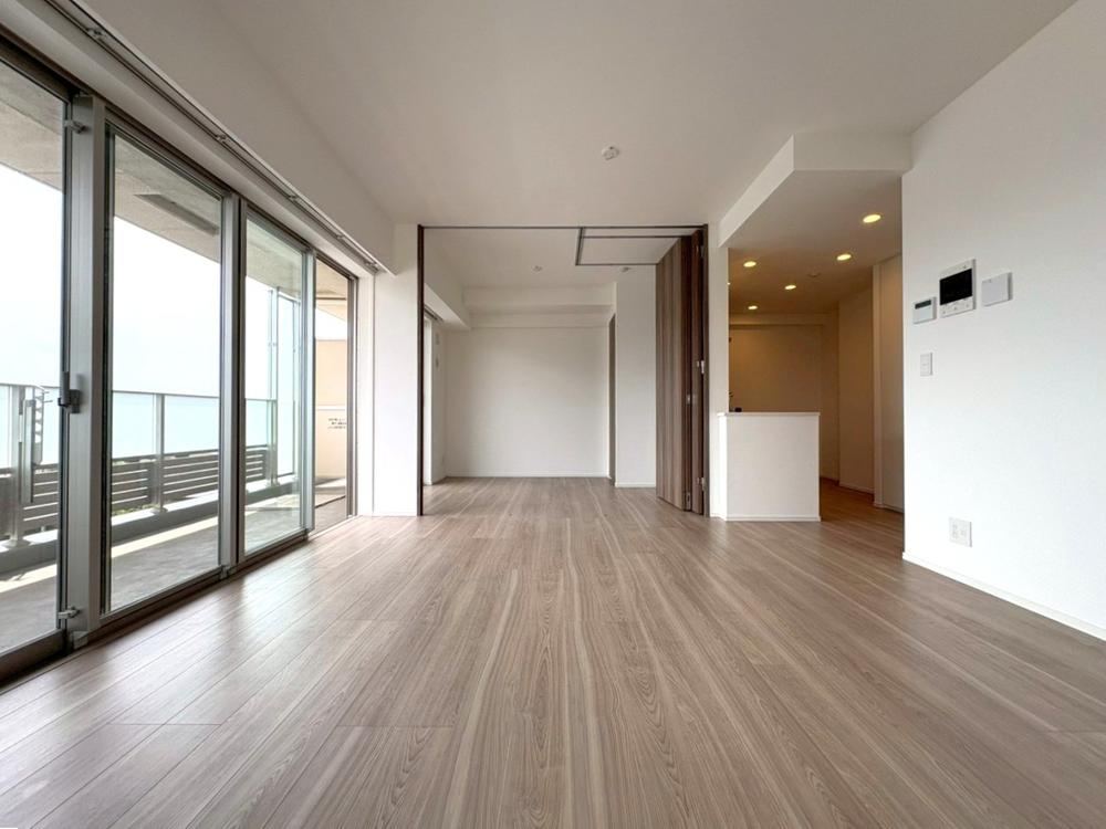 4LDK apartment in Fujisawa, Kanagawa - Photo 1