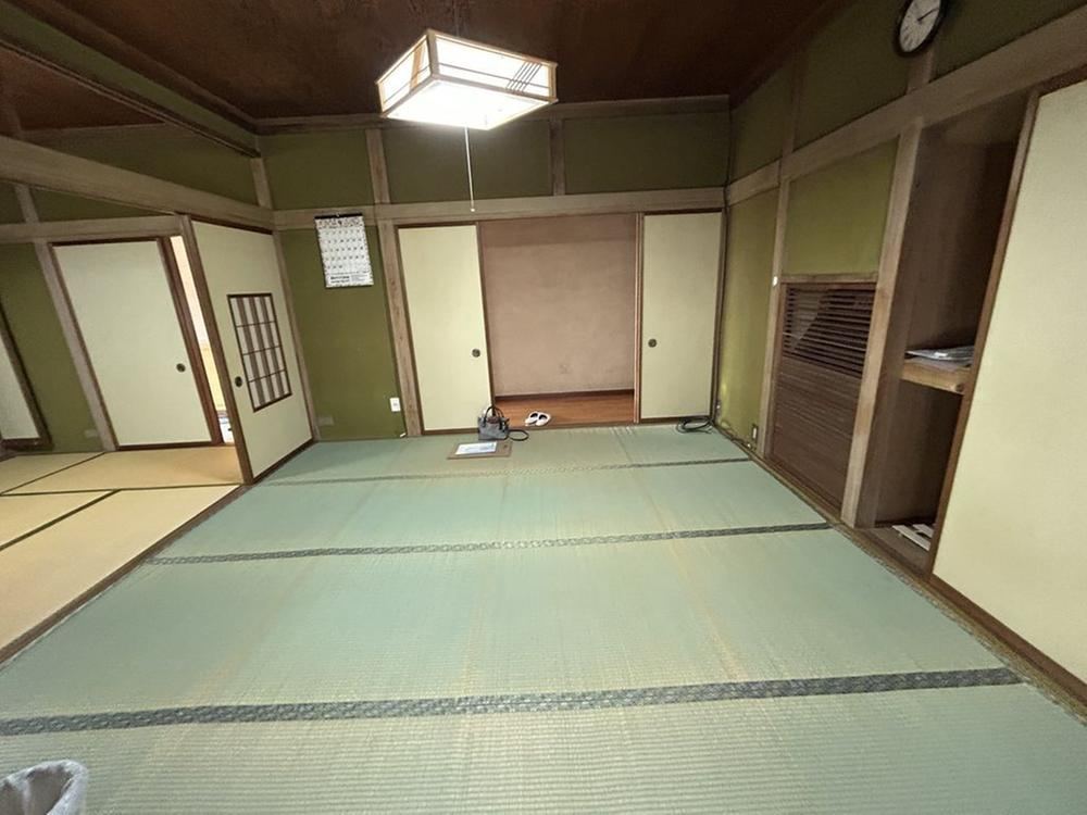 Thumbnail 4