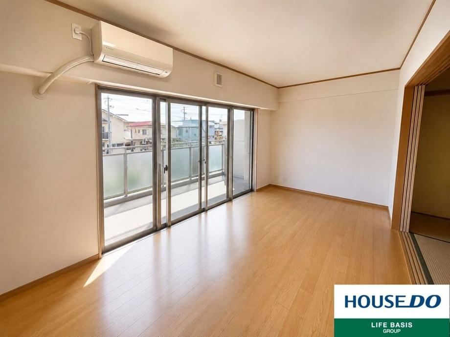 3LDK apartment in Owariasahi, Aichi - Photo 1