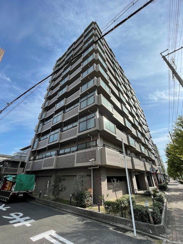 3LDK apartment in Ukyo Ward, Kyoto - Photo 1