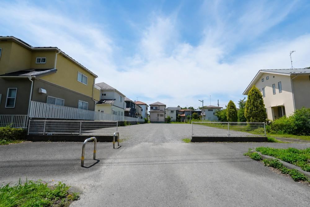 678 m² land in Chigasaki, Kanagawa - Photo 1