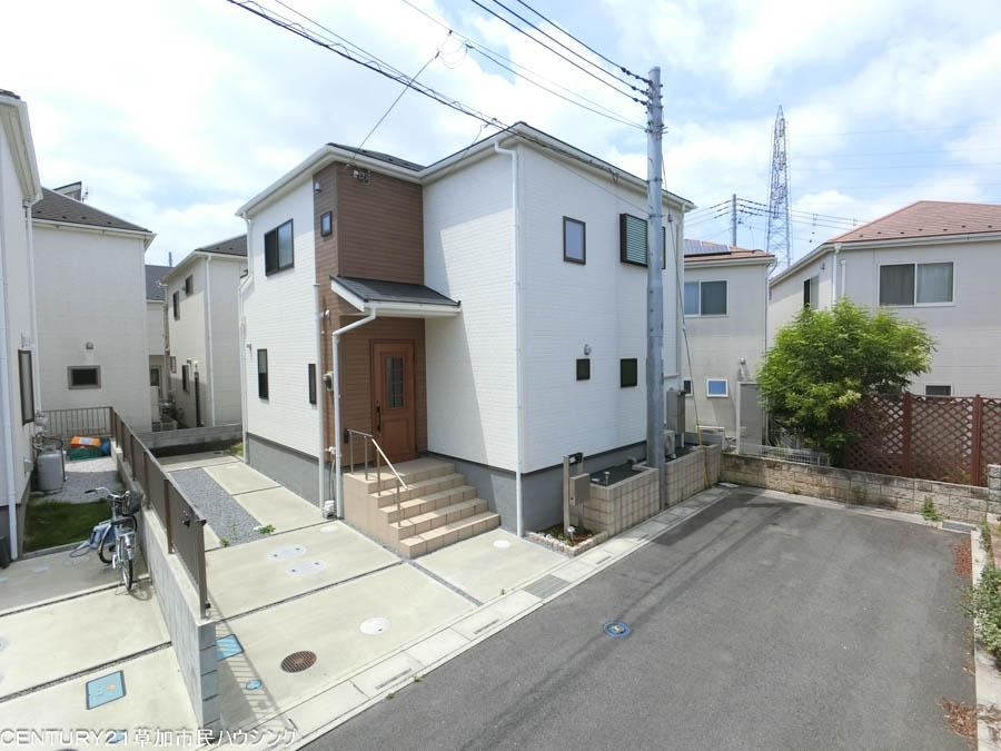 4LDK house in Yashio, Saitama - Photo 1