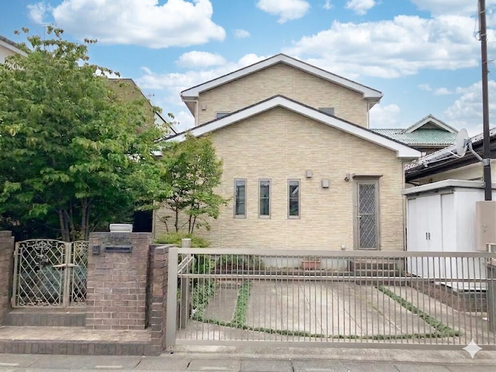 3LDK house in Iwatsuki Ward, Saitama - Photo 1